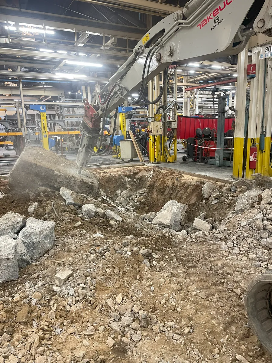 Réalisation de démotion par Thibaud TP, entreprise de travaux public et terrassement à Coëx