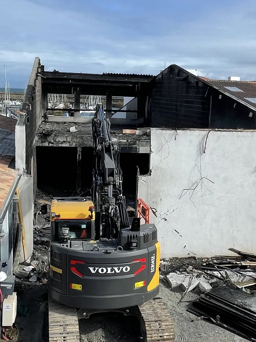 Réalisation de démotion par Thibaud TP, entreprise de travaux public et terrassement à Coëx